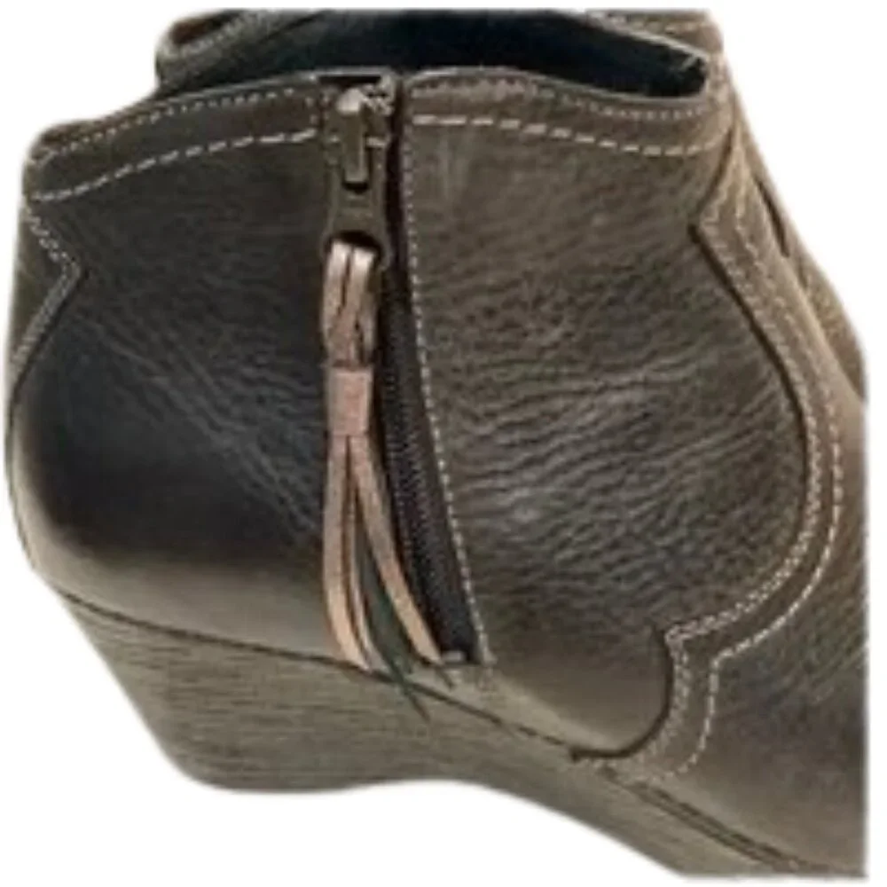Dansko SALE! Wedge Ankle Boots Veronica Black Leather Tassel, size 40, 9-9 1/2